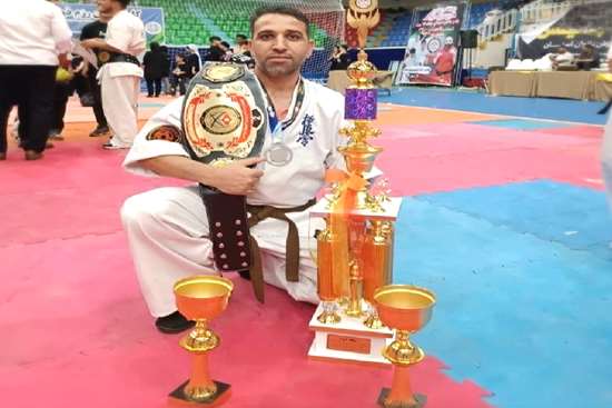 کسب عنوان قهرمانی مسابقات کشوری کیوکوشین کاراته توسط همکار بیمارستان شهید بهشتی انزلی 